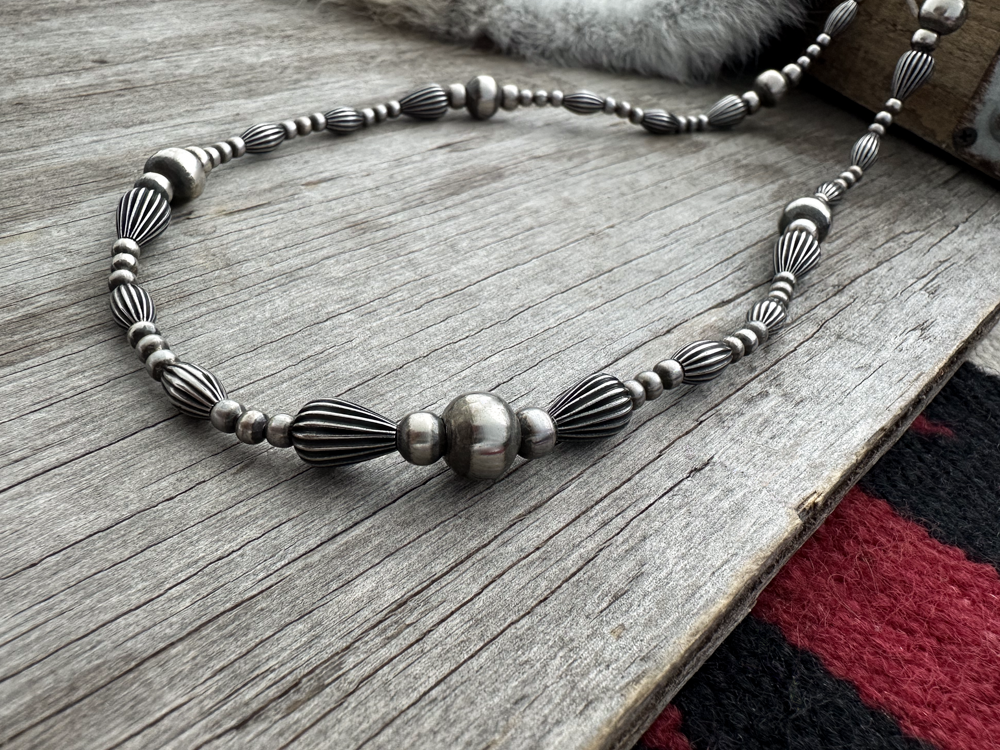 Artistic, Stylish Navajo Style Pearls Necklace with Pumpkin Beads
