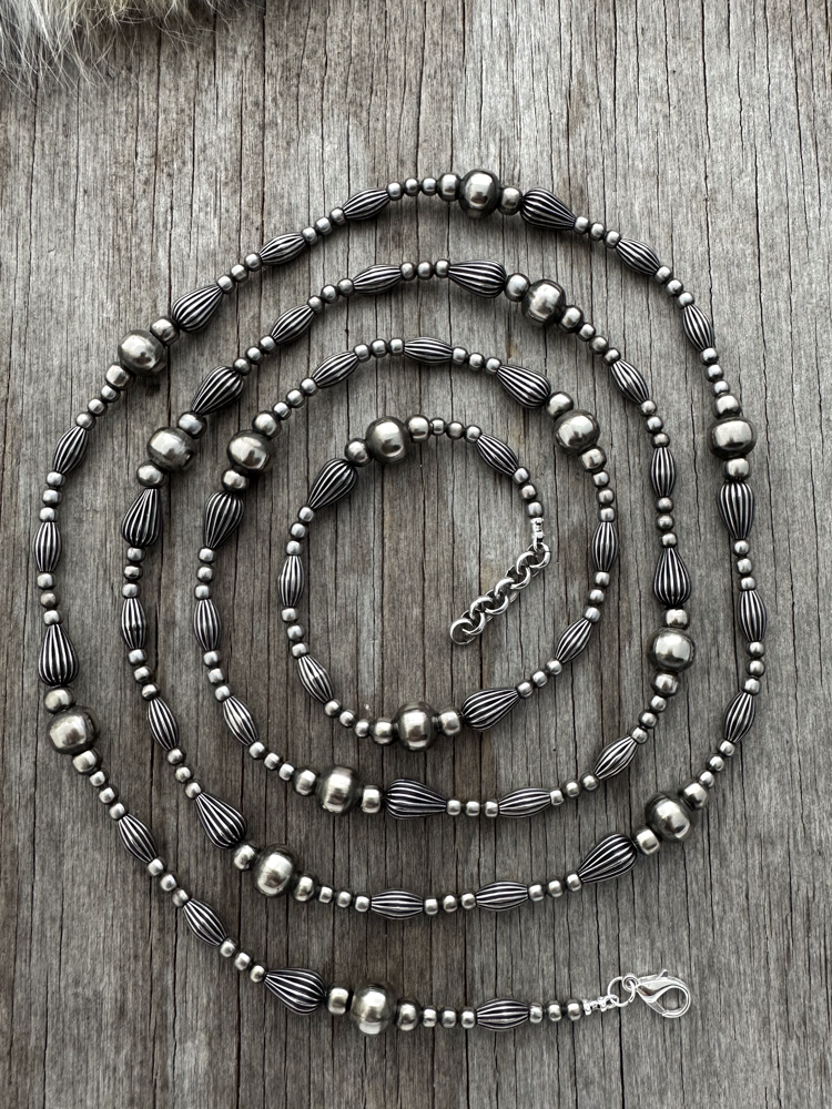 Artistic, Stylish Navajo Style Pearls Necklace with Pumpkin Beads