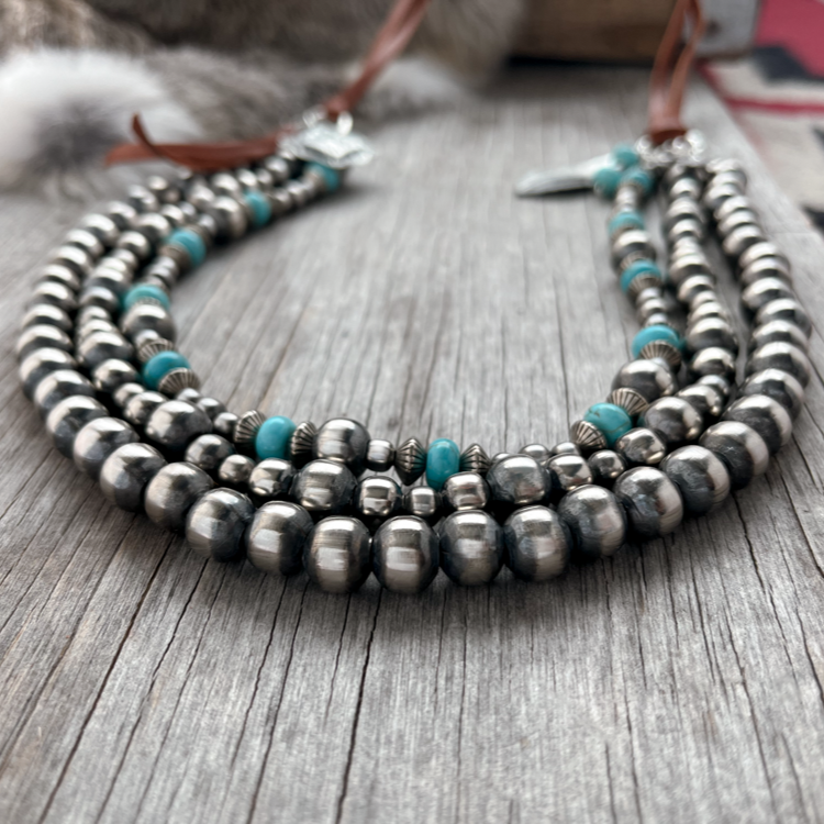 ネックレス・ペンダント [NIRO] TURQUOiSE BLUE POiNT MOTHER OF PEARL NECKLACE #109 Elegant Blue Mother of Pearl Necklace | Shop Smithsonian Store