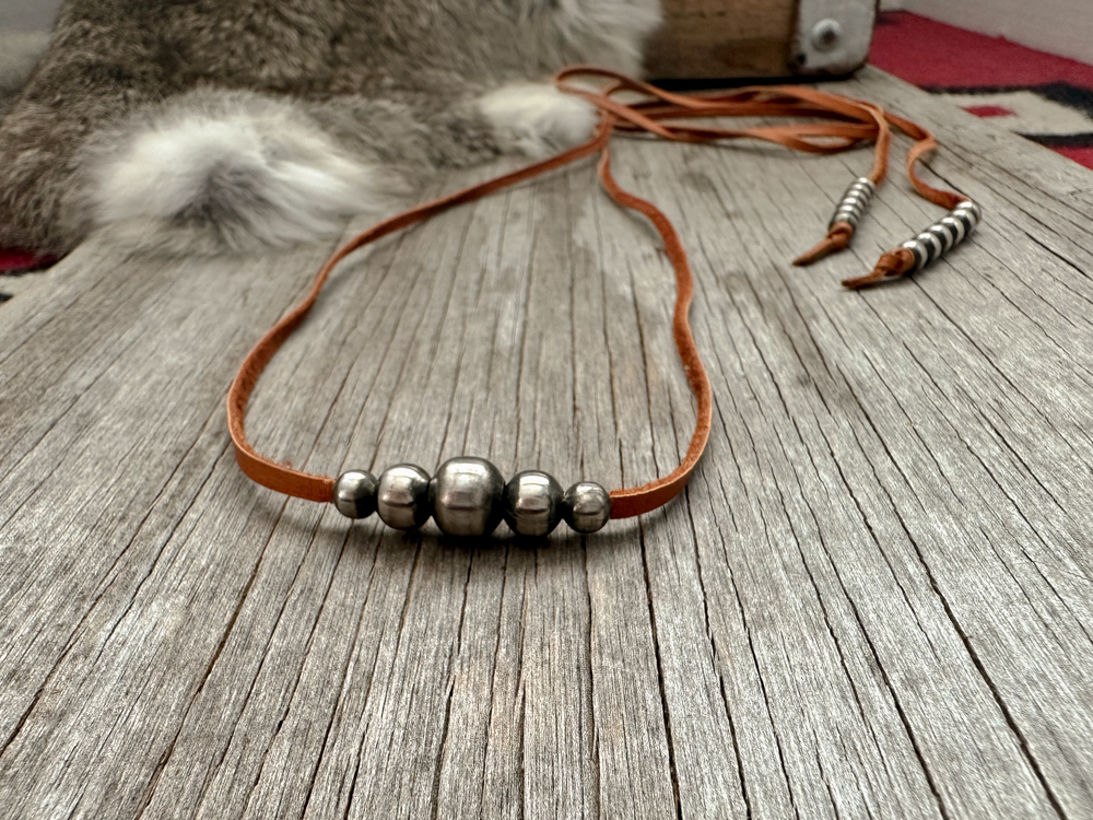 Navajo Style Pearl & Leather Choker ~ Adjustable Lariat ~ Soft High Quality  Brown Leather