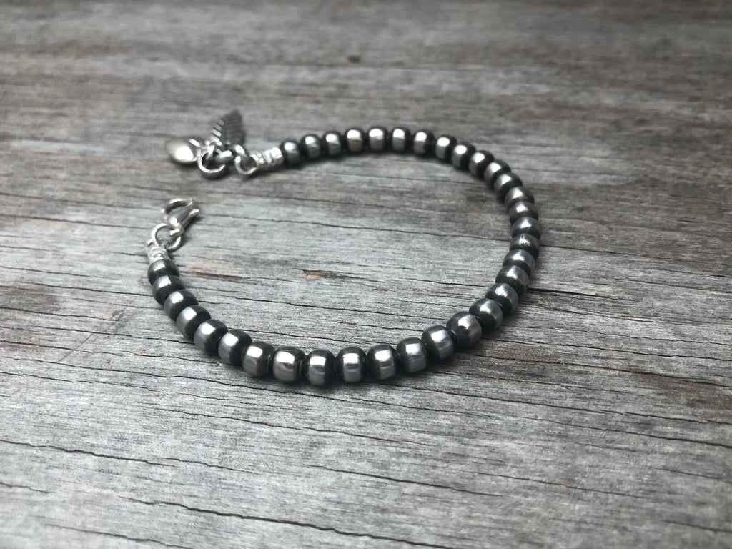 Navajo Style Pearl Bracelet ~ All 5mm Pearls