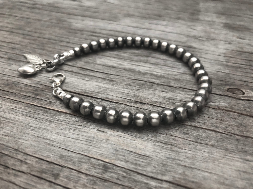 Navajo Style Pearl Bracelet ~ All 6mm Pearls